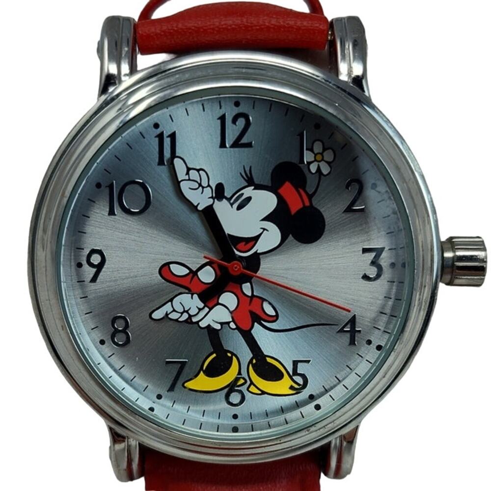 Disney Minnie Mouse Red Polka Dot Watch Classic Silver-toned